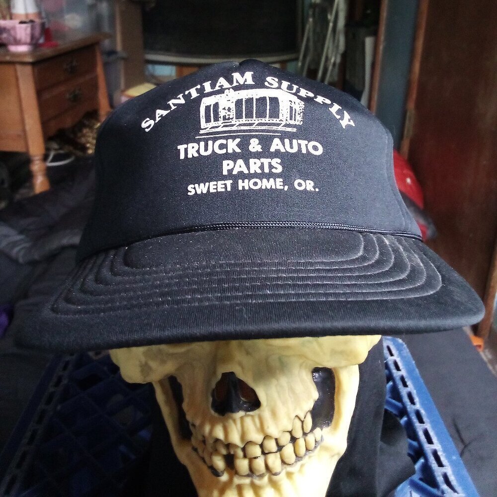Deadstock Vintage Santiam Supply Truck & Auto Parts Rope Snap Trucker Hat Cap